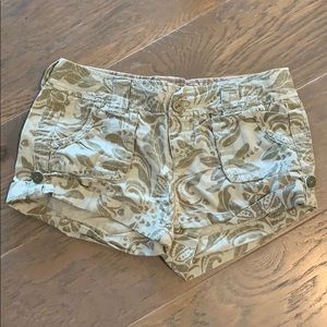 American Eagle Flower shorts